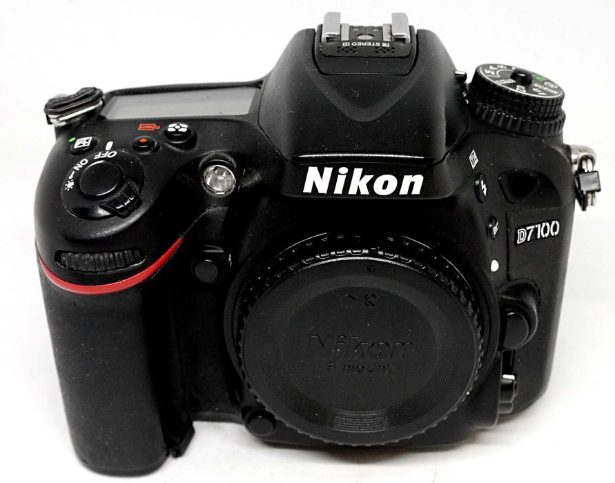 Maquina nikon d710064584485369857121