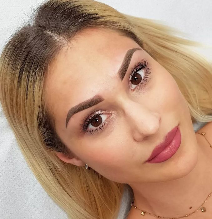 350 zł Makijaż permanentny brwi/ usta/  Łódź