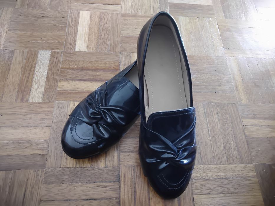 Sapatilhas de mulher usadas