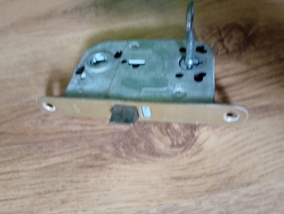 Zamek Boda ASSA WC/złoty 72/45 klucz