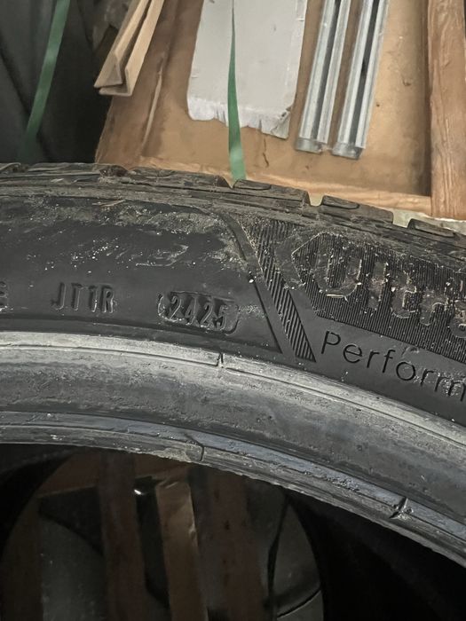 GoodYear 275/40 R22