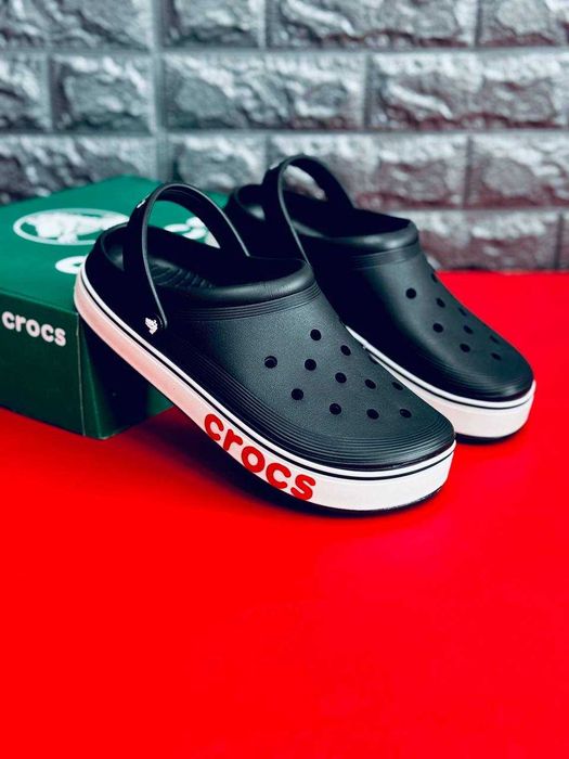 Размер 36-46 / Шлепанцы Crocs мужские / Трендовое предложение / Черные Кроксы удобные / кроксы подростковые мужские на каждый день