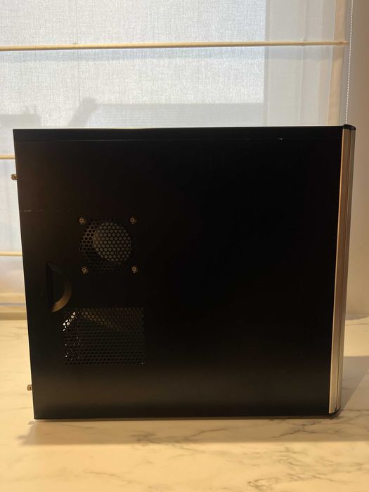 Obudowa Cooler Master - 5 zatok 5.25" + napęd DVD-RW