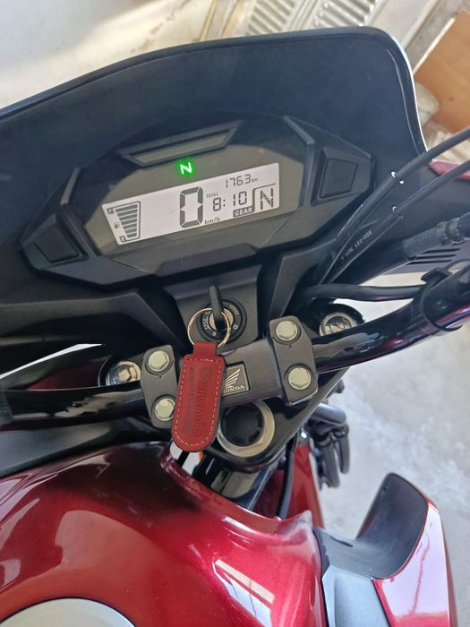 Moto HONDA CB 125 F