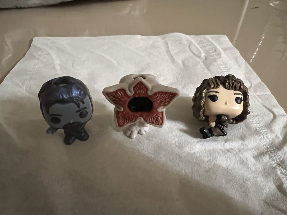 Stranger Things  обмін на star wars або Minecraft