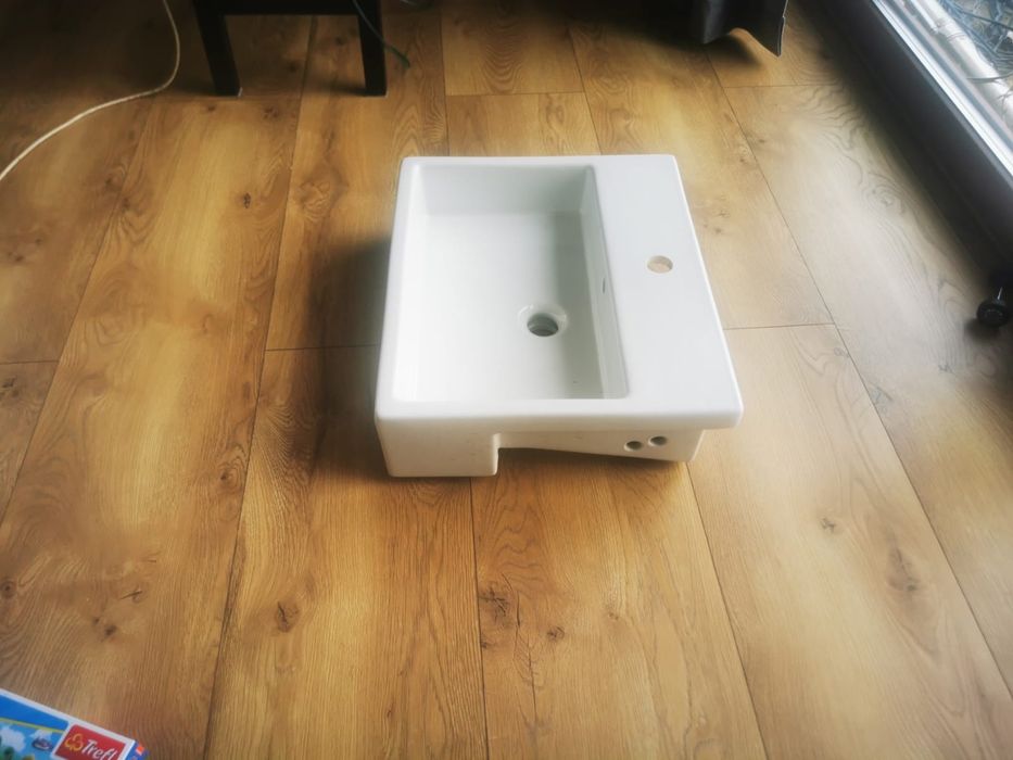 Umywalka pólblatowa Ideal Standard