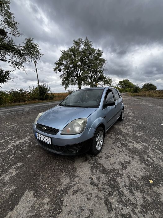 Продам ford fiesta