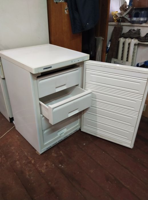 Продам морозильну камеру