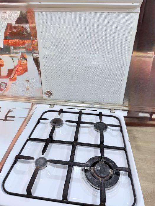 Продам печку помбинированную Hotpoint  Ariston