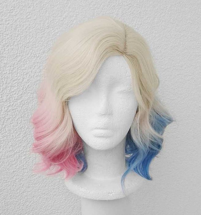 Blond peruka z przedziałkiem Enid Sinclair Wednesday Harley Quinn wig