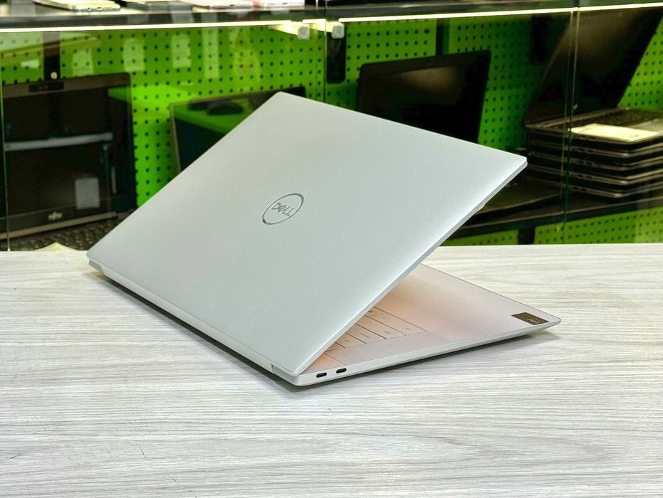 Топовий! Dell XPS | Intel Ultra 9 | 64DDR5 | 4Tb SSD | RTX 4070