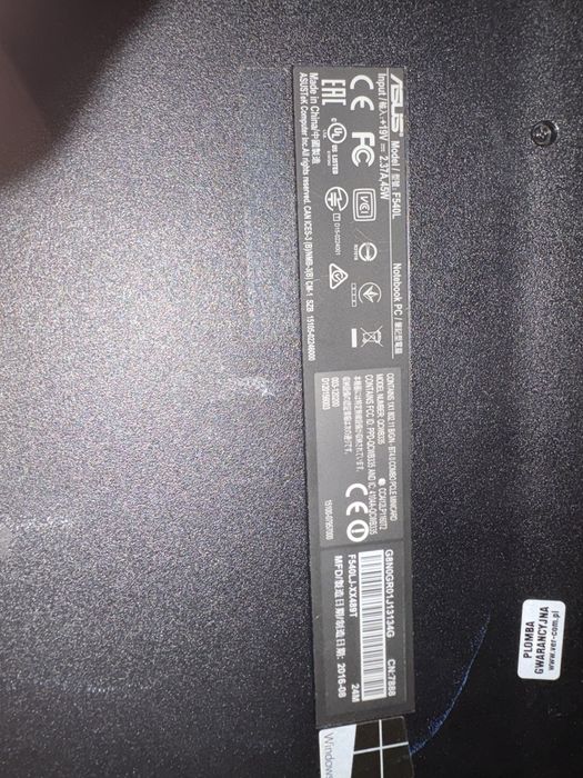 Laptop asus F540L