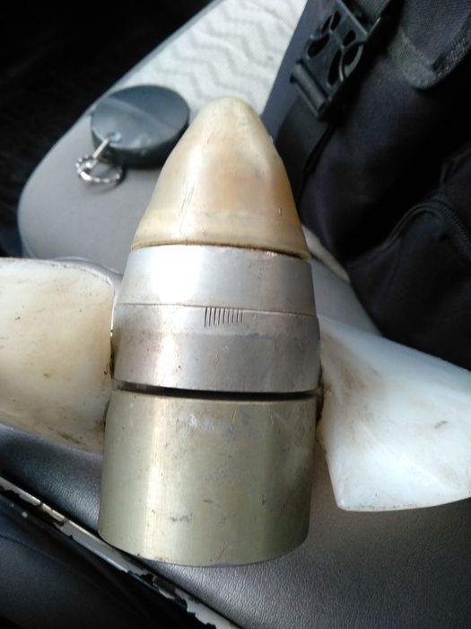 Винт        гребной.