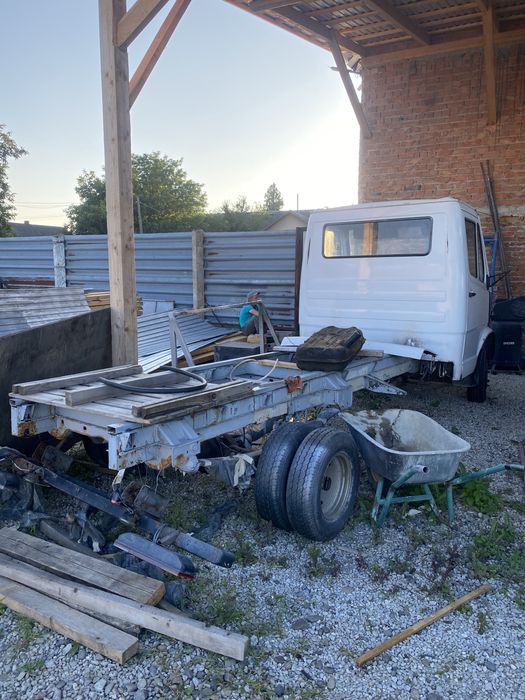 Mercedes T1 207-410d мерседес розборка запчастини