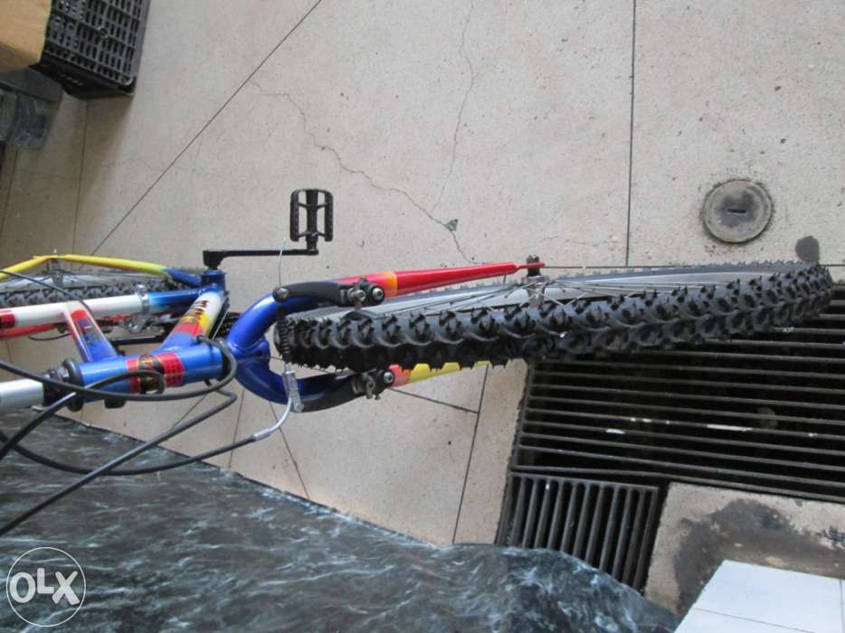 Bicicleta marca cavia roda 26