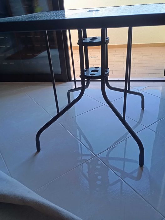 Vendo Mesa de jardim