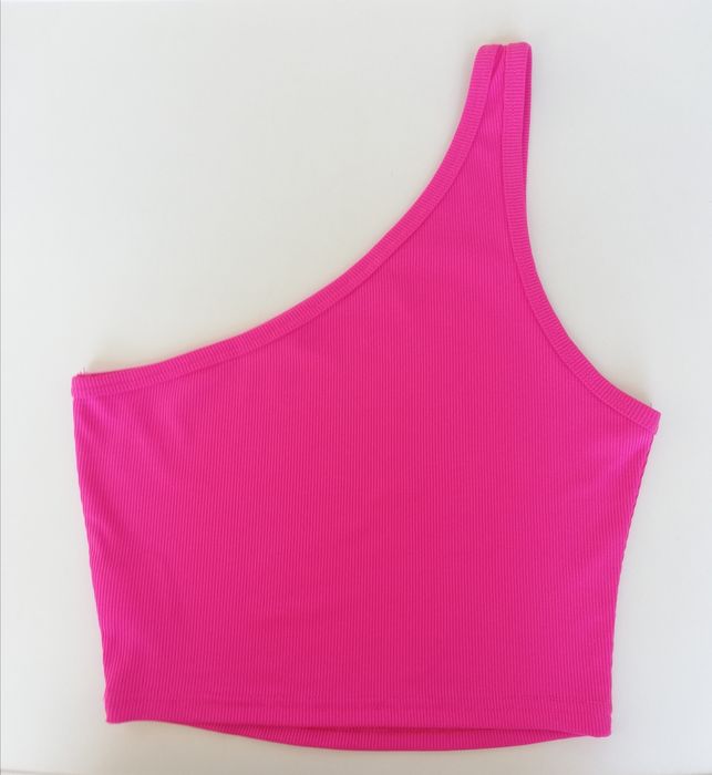 TOP curto de um só ombro - Marca Shein