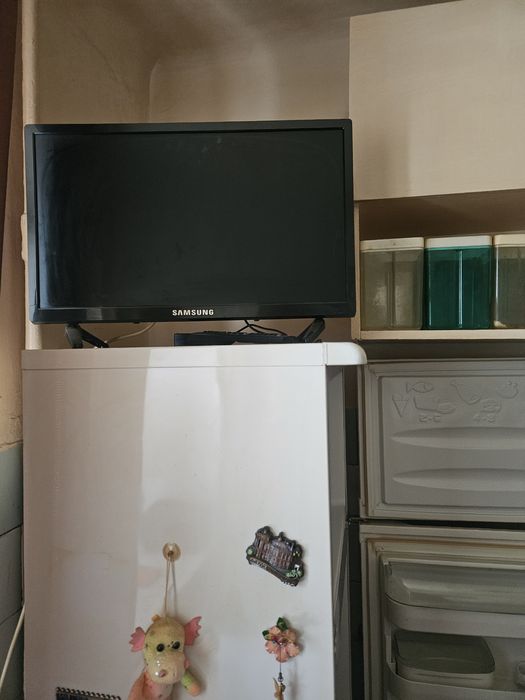 Сдаю 2к квартиру на Досааф  с Агв