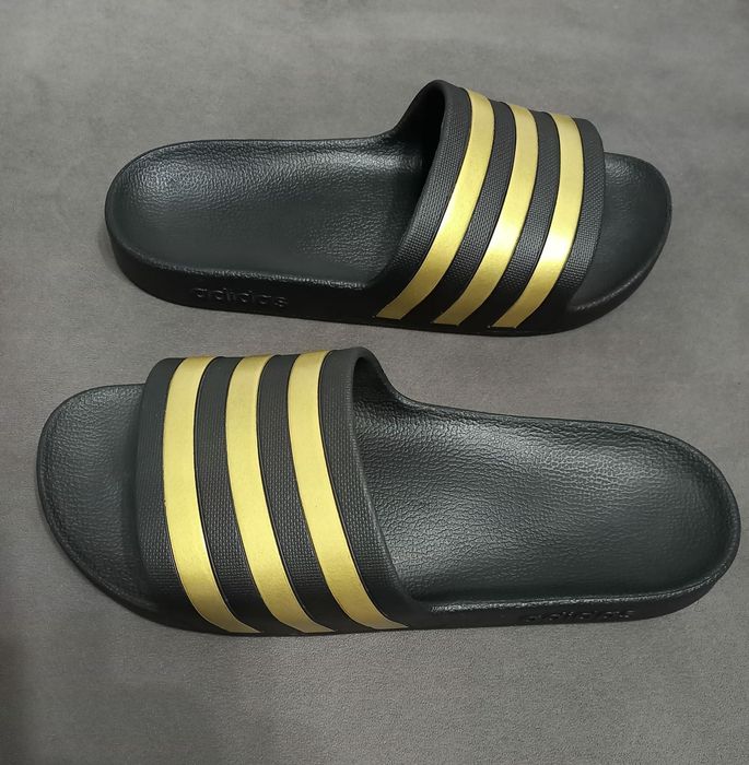 Нові Adidas Adilette Aqua