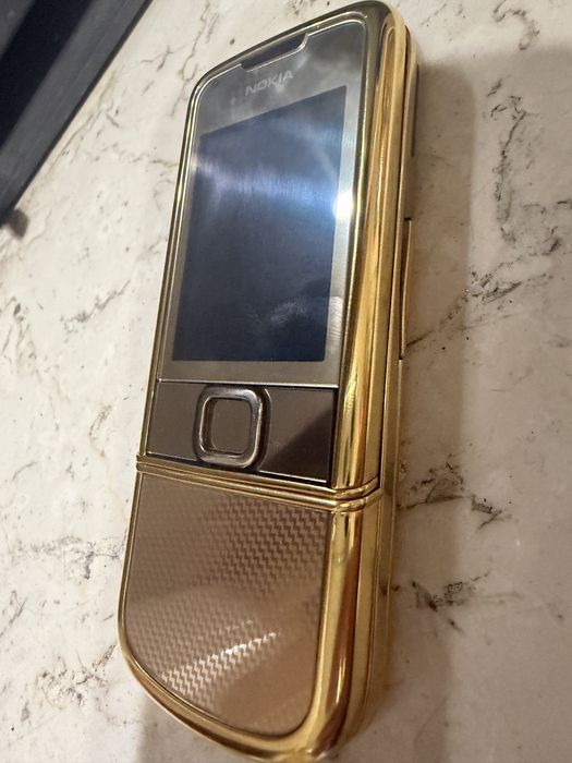 Nikia 8800 gold…