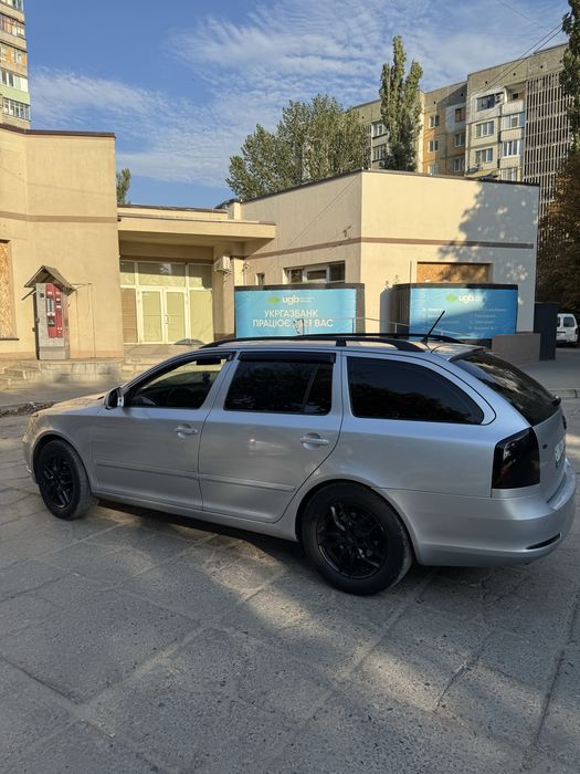 Skoda     octavia.