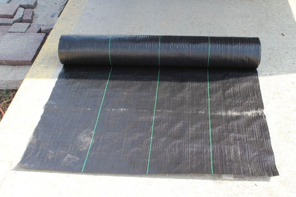 Agrotkanina, agrowłóknina, mata sciółkująca, folia pod kamień