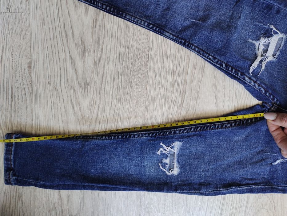 Стильные джинсы Zara