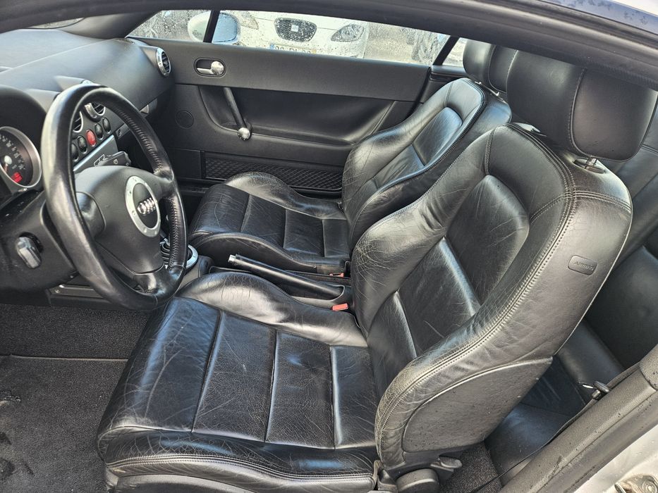 Audi TT 1.8T Financiamento até 120 Meses Aceitamos Retomas