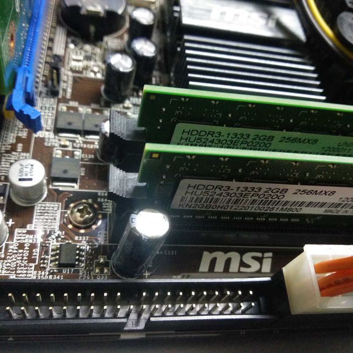 Недорогой комп для простых игр 4ядра 4 гб ddr 3  видеокарта 1гб