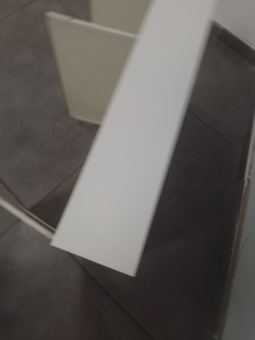 Sprzedam szafkę łazienkową.