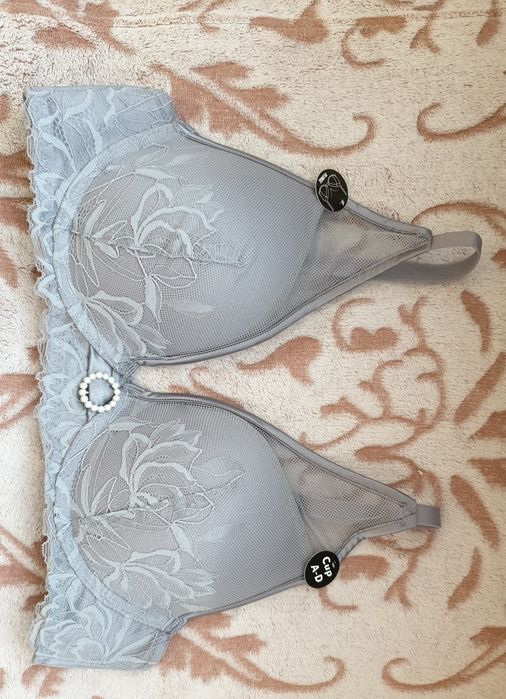 Новий бюстгальтер сірий В 80/36