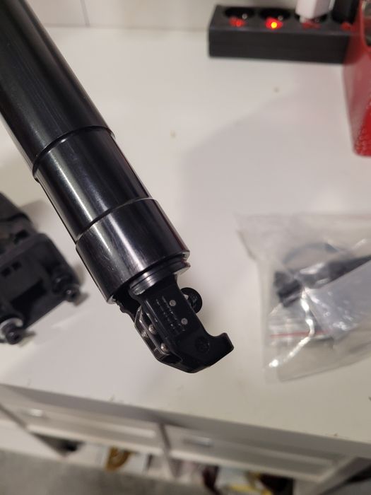 Sztyca regulowana z amortyzacją  JD Dropperpost YSP28 150 mm seat dropper