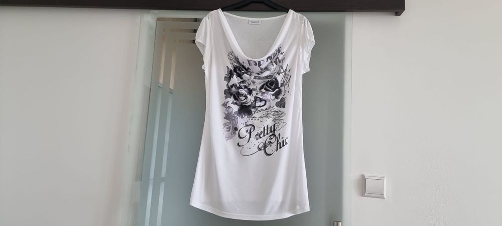 38/M C&A Biała tunika z nadrukiem