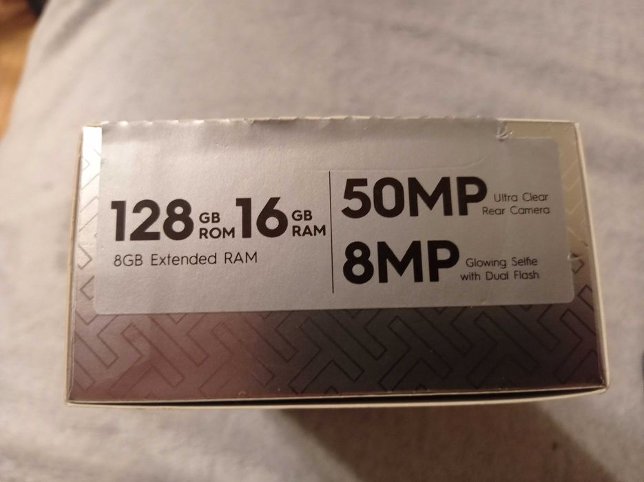 Tecno Spark 10 bez śladów uzywania