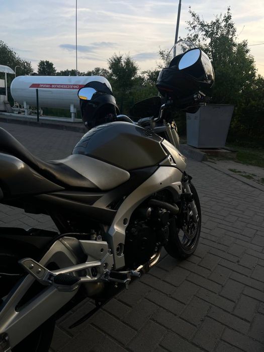SUZUKI GSR600 2006