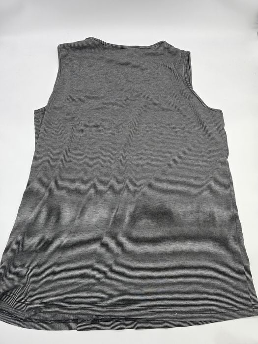 Camisa / top XL da Emery Rose nova