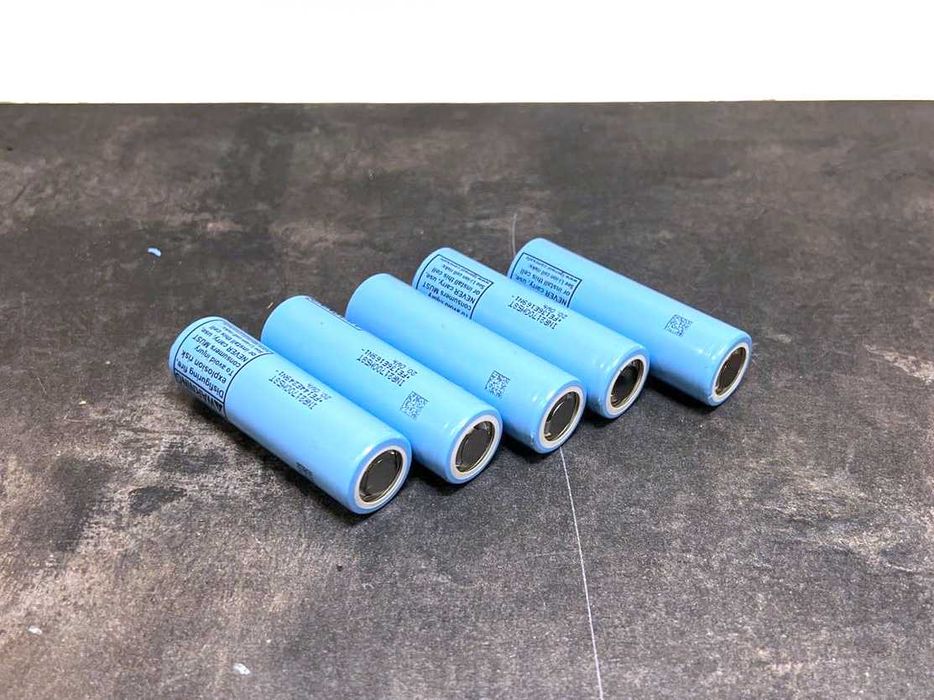 Новий акумулятор LG M58T 21700 - 5800mAh Blue 2025 р