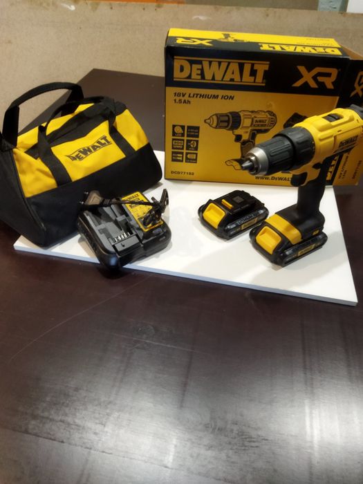 Шуруповерт DeWALT DCD771S2   18V