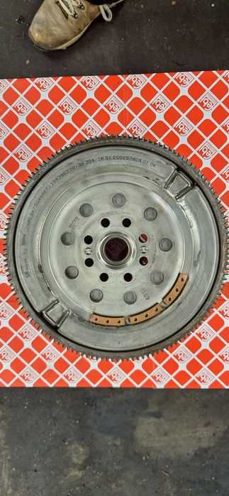 Sprzęgło+docisk+koło dwumasowe