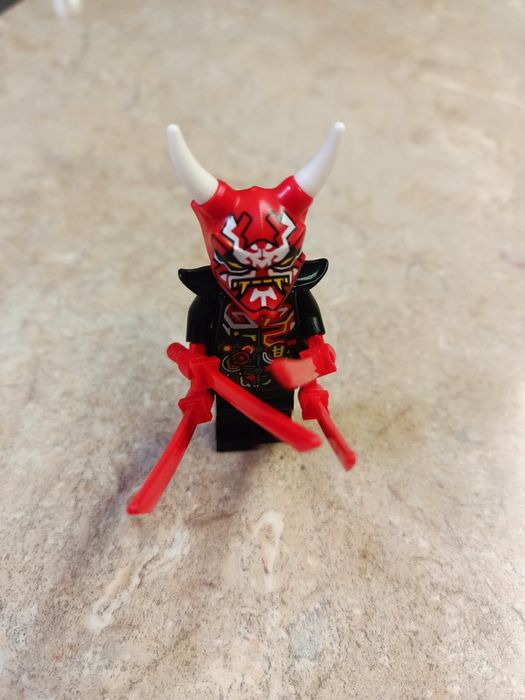 Figurka LEGO Mr. E njo0385