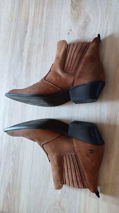 Buty kowbojskie KARELLIS rozm 40