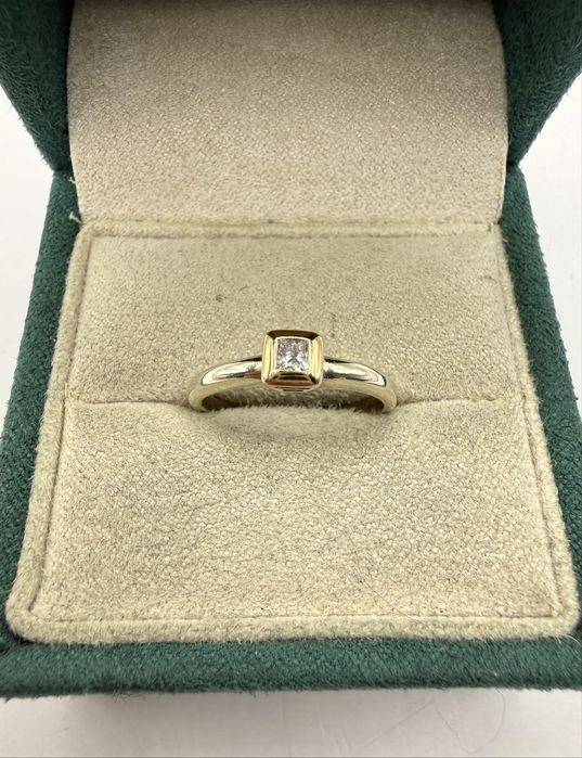 Złoty pierścionek z diamentem 2,7mm
