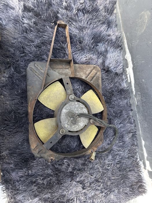 Вентилятор на радіатор охолодження ваз 2106