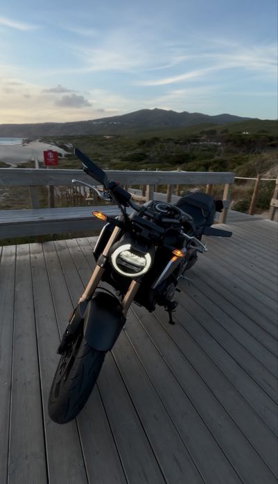 Honda CB650r 2021 Full Power [Extras]