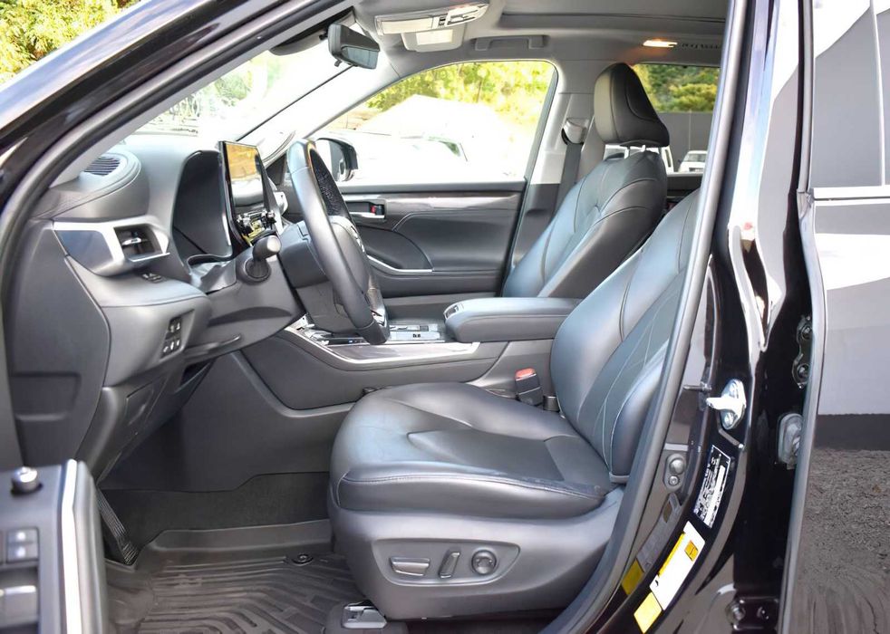 Toyota Highlander Platinum      2021