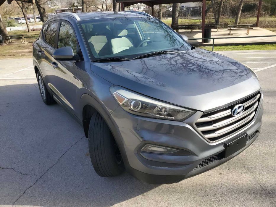 Hyundai Tucson      2016