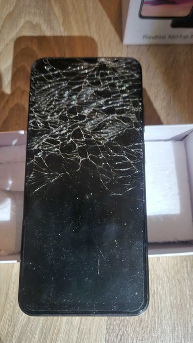 Redmi Note 10S смартфон