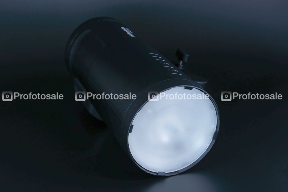 Спалах Profoto B10 plus