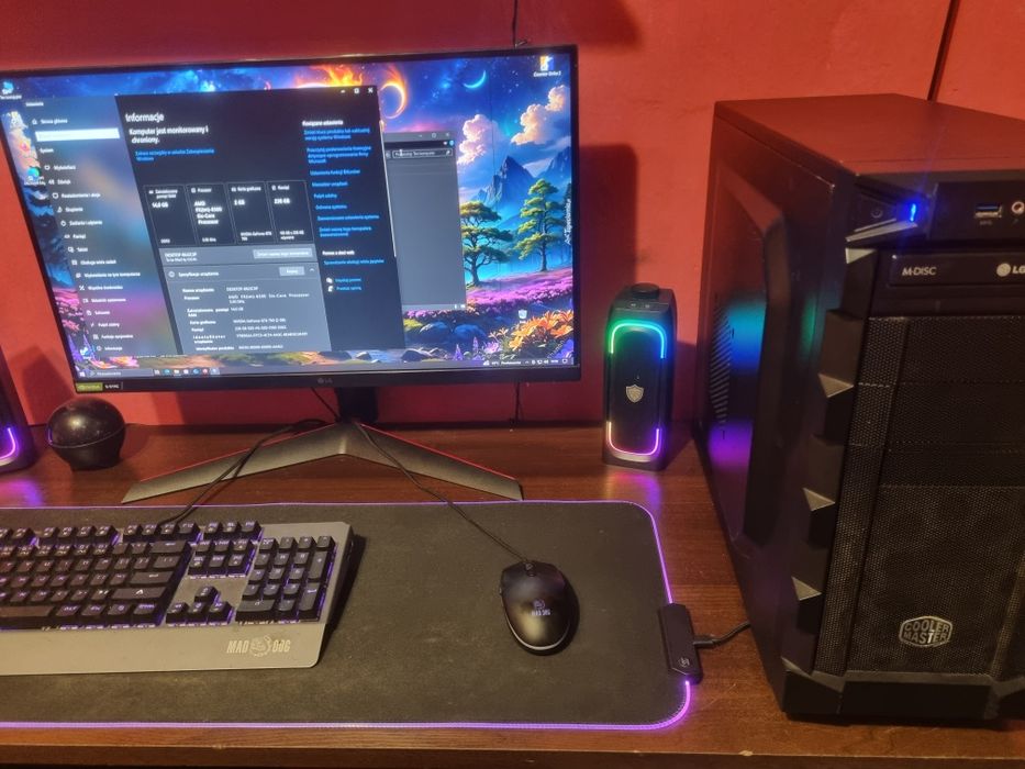 Zestaw komputer PC. 27' 75hz SSD GTX