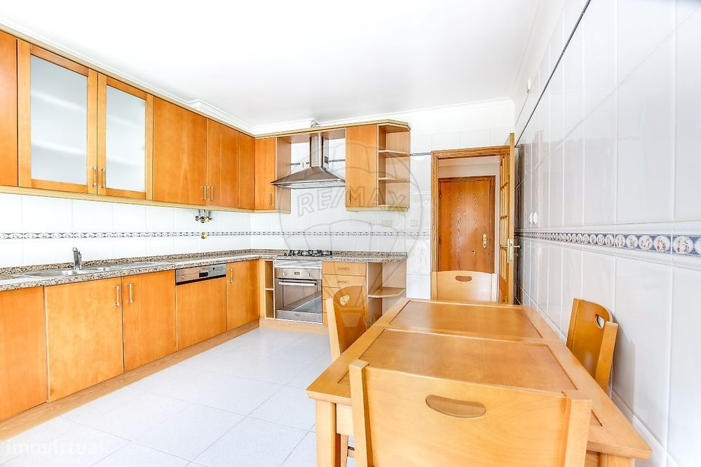 Apartamento T1 para arrendamento